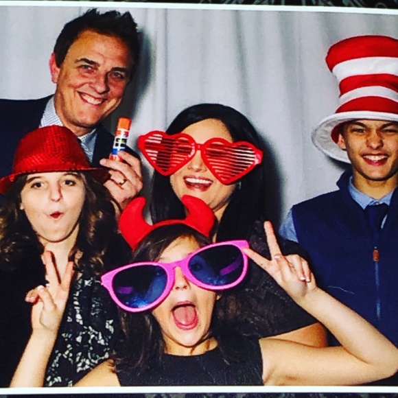 Meet your Posher, Shelley - Picture 3 of 8